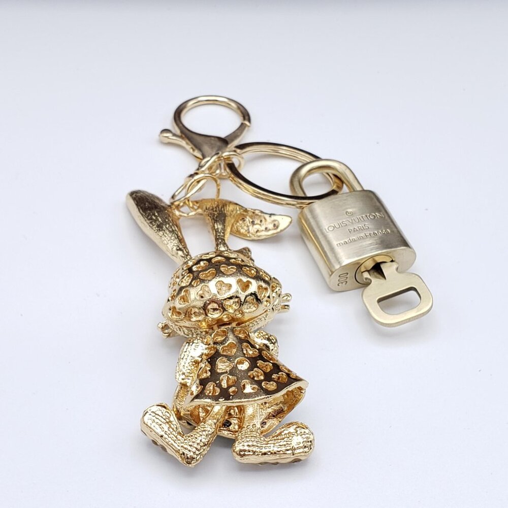 LV Gold Padlock Authentic 🔑 Luxury Bag Charm w/ Unbranded Bunny Keychain - Picture 6 of 11